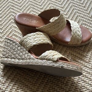 Andre Assous Women's Nolita Raffia Wedge Slide Sandal